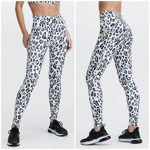 Fabletics Pants - NWT Fabletics Pureluxe Oasis High-Waisted Legging Snow Leopard Size XL